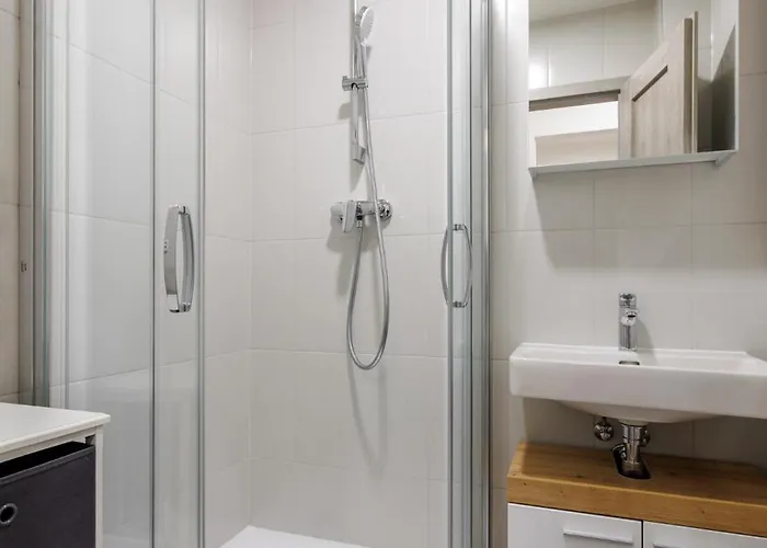 2 Bedrooms With Kitchen Near The Subway Appartement *